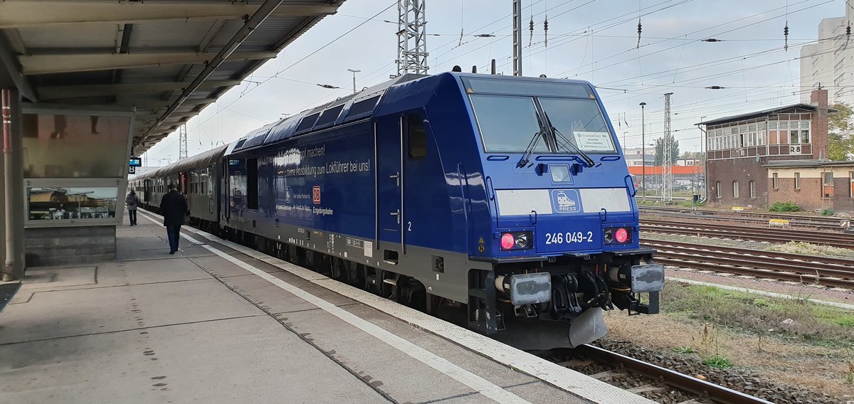 die Pressnitztalbahn hilft der S-Bahn Berlin. 
Ersatzverkehr für die S7 Richtung Ahrensfelde- Ostkreuz am 23.10.2019
Gleis 22 