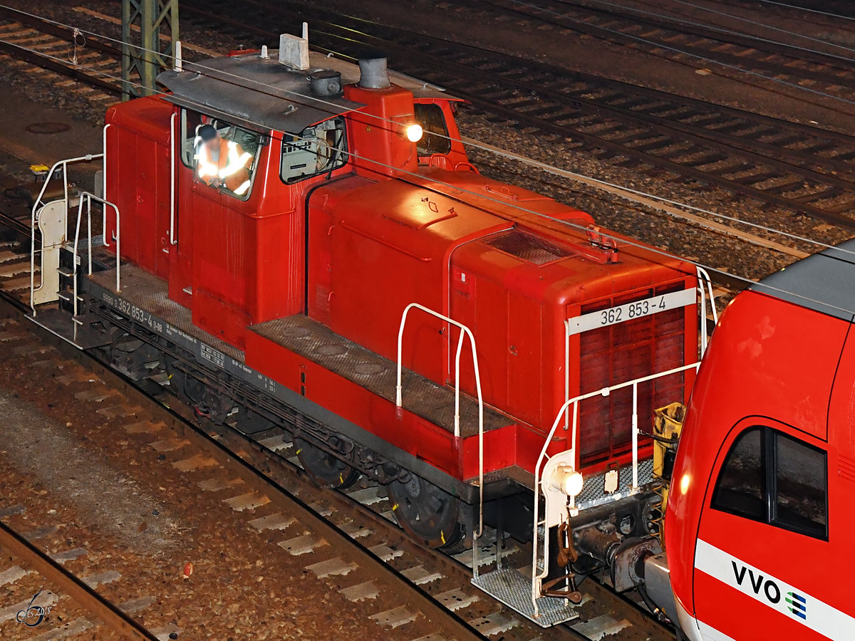 Die Rangierlokomotive 362 853-4 in Dresden. (April 2018)
