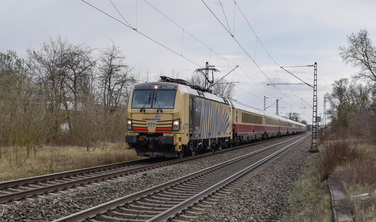 Die relativ gut zum Zug passende 193 777 von Lokomotion bespannt am 03.04.2018 den DPE 50 Richtung Norden. Grüße an den Tf!