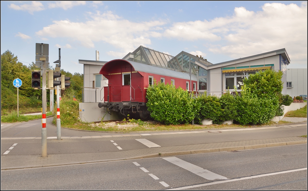 Die Rückseite des Bahnhof Wollmatingen. Konstanz, August 2014.