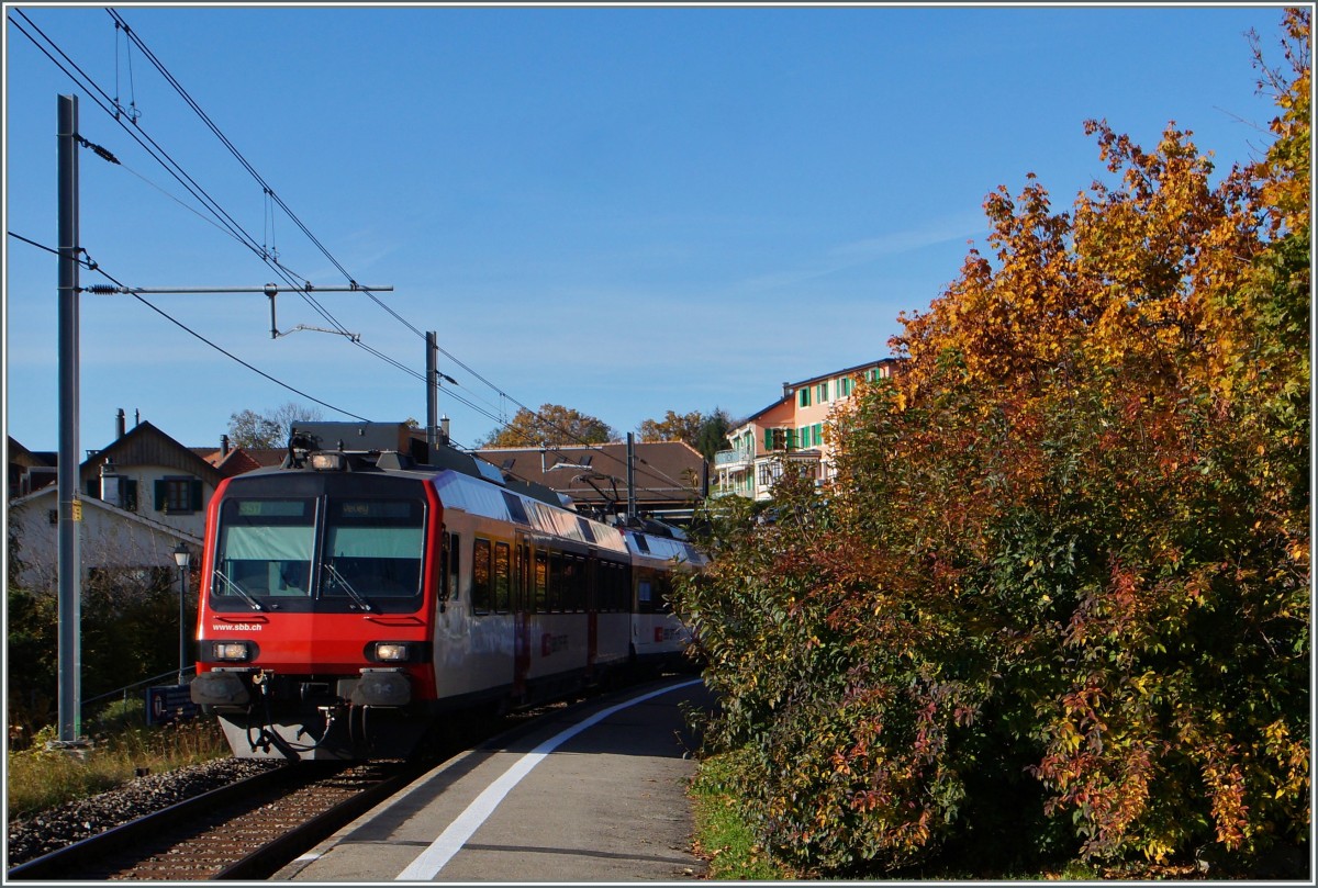 Die S 31  nach Vevey erreicht Chexbres.
2. Nov. 2014
