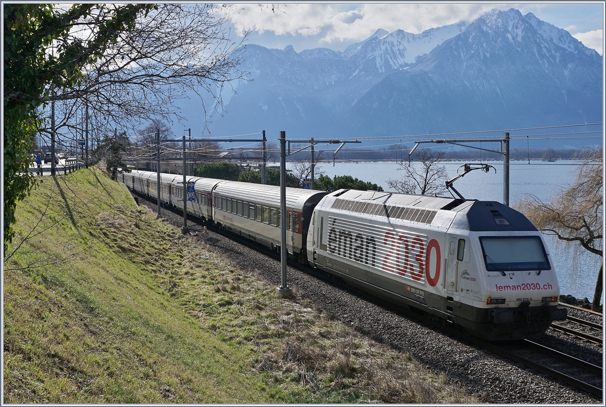 Die SBB Re460 075 -5 Léman 2030 am gleichnamigen See bei Villeneuve.
03. Feb. 2018