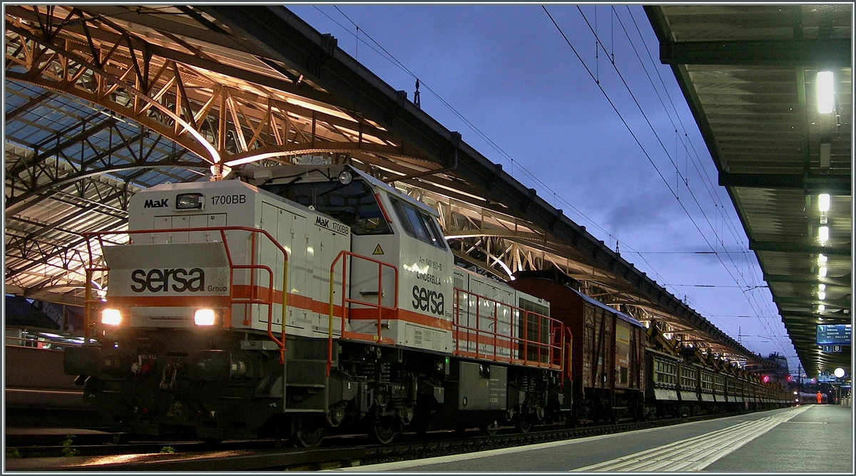 Die SERSA Am 843 153-8  Cinderella  in Lausanne.
15. Okt. 2013