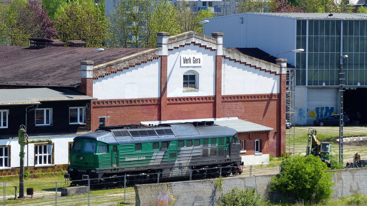 Die Skinest Rail Ludmilla 232 413-5  ( 9280 1232 413-5 D-SKINE ) abgestellt vor dem BW in Gera am 7.5.2022