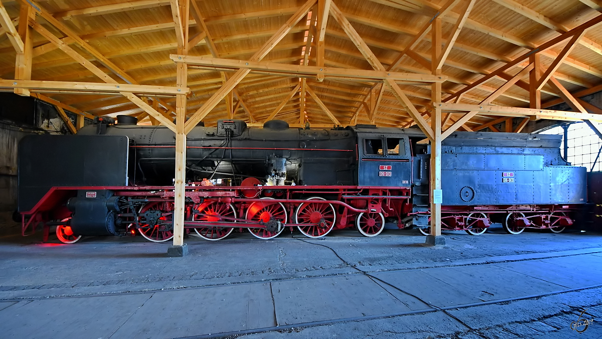 Die slowenische Gebirgs-Schnellzug-Dampflok 06-013 wurde 1930 bei Borsig gebaut und war bis 1975 unterwegs. (Bahnpark Augsburg, Juni 2019)