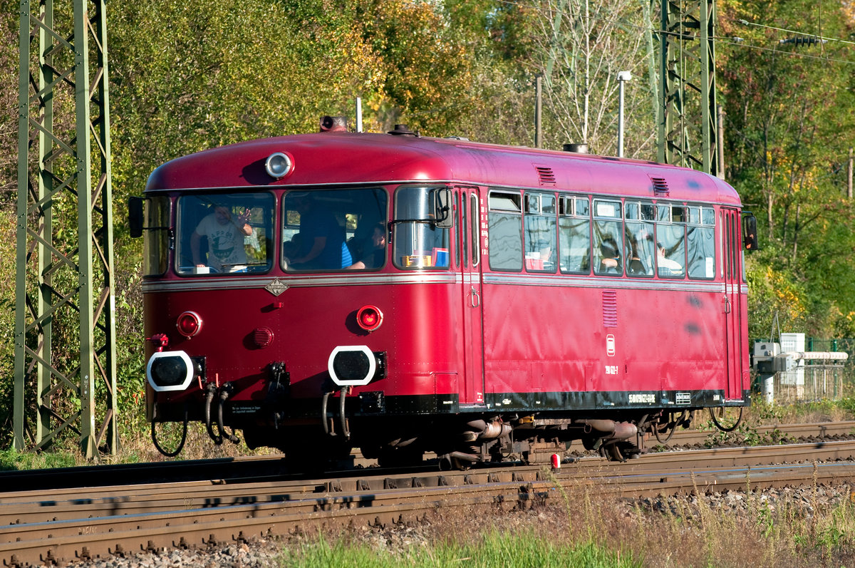 Die Sonderfahrt mit dem Schienenbus durch Porz-Gremberghoven. Aufgenommen am 13.10.2018.