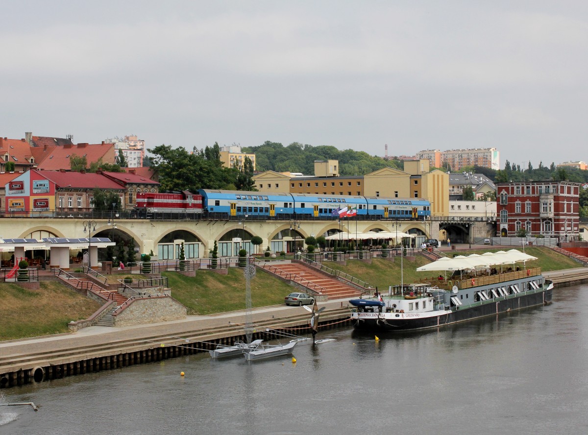 Die SP 32-206 mit einem R nach Kostrzyn am 02.08.2014 unterwegs bei Gorzów.