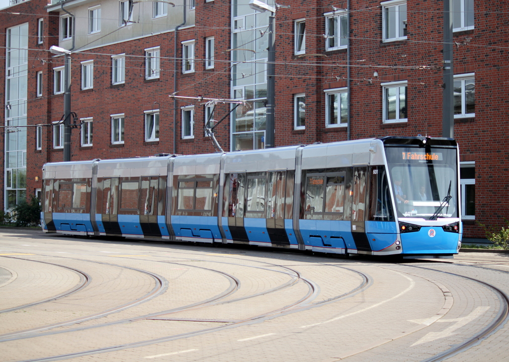 Die spanische Straenbahn vom Typ Vossloh 6N2 machte am 20.06.2014 die ersten Fahrversuche im Rostocker Stadtgebiet.