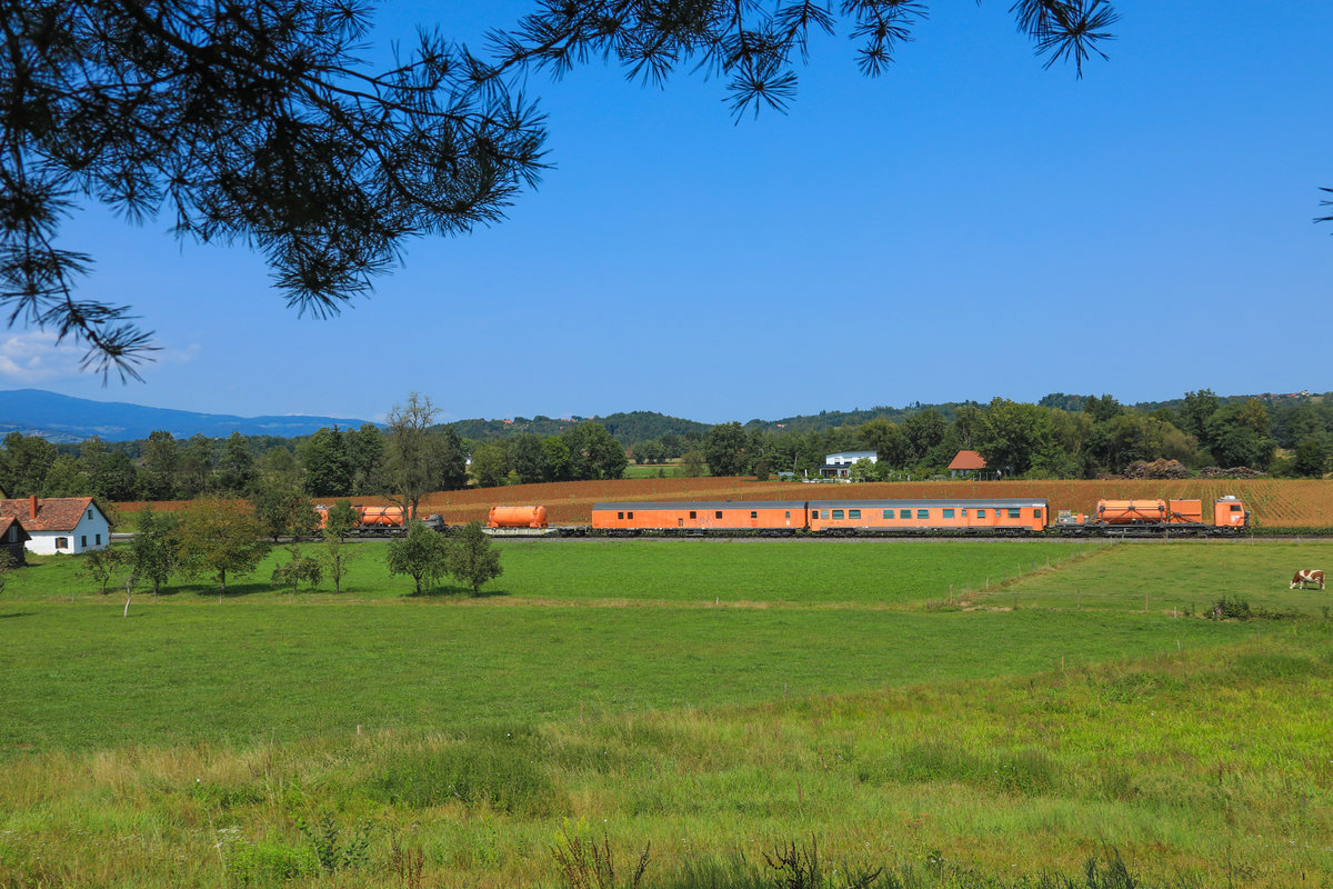 Die Technik im Tersus braucht Platz. 
Vegetationskontrollfahrt bei Koberl´s Wiese am 29.08.2018