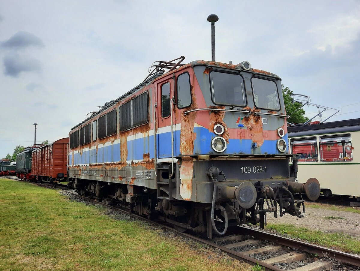 Die TEV 109 028-1 prsentierte sich am 12.06.2021 beim Sainsonstart des Thringer Eisenbahnvereins in Weimar als Neuzugang im Museum.