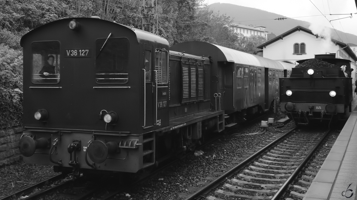 Die Verschubdiesellokomotive V36 1276 am Hauptbahnhof Neustadt an der Weinstraße. (Dezember 2014)