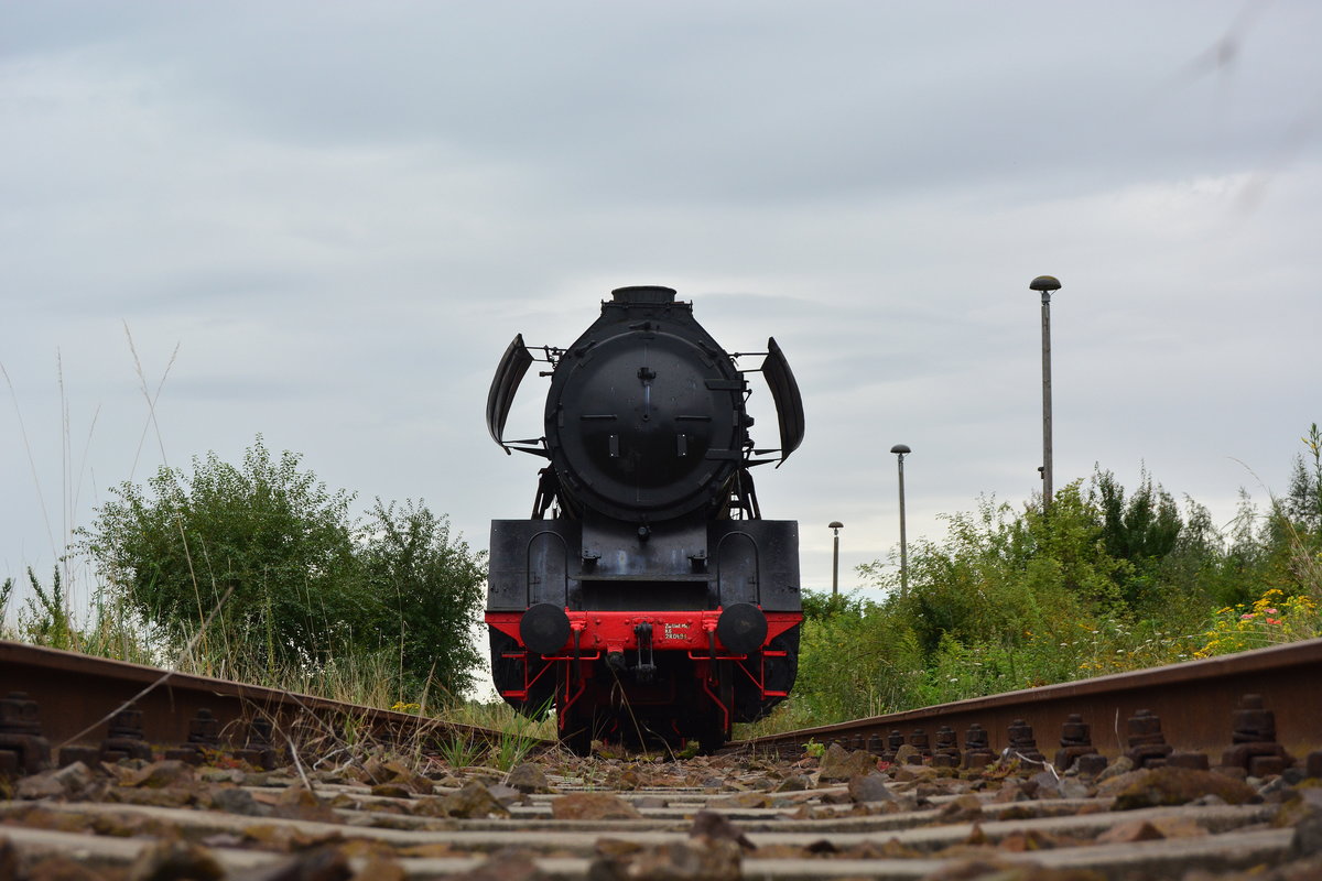 Diese 52er wartet ebenfalls auf eine bessre Zukunft - Bahnbilder.de