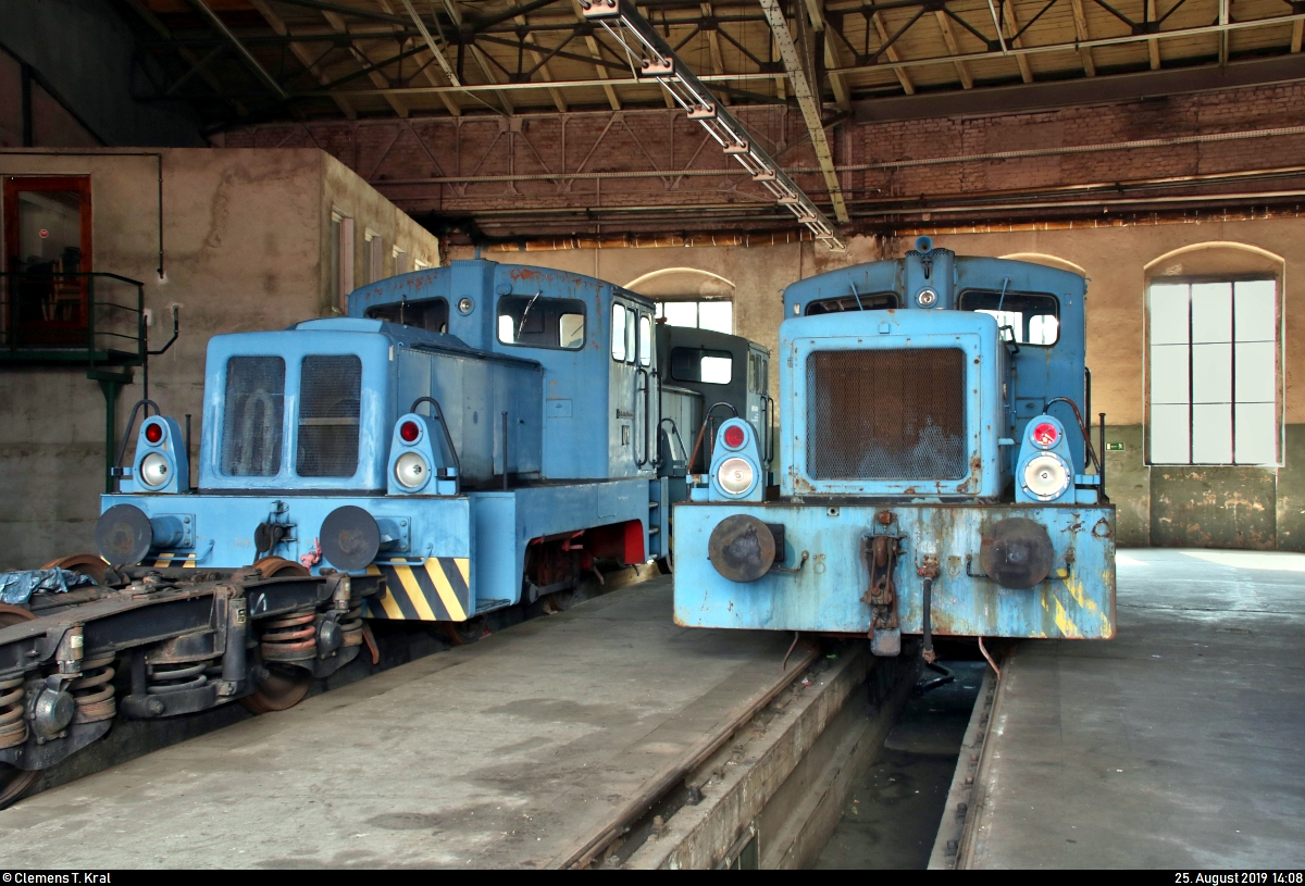 Diese beiden ausgemusterten BR 312 (DR 102.0 | DR V 22) stehen anlässlich des 28. Heizhausfests im westlichen Ringlokschuppen des Sächsischen Eisenbahnmuseum Chemnitz-Hilbersdorf (SEM).
[25.8.2019 | 14:08 Uhr]