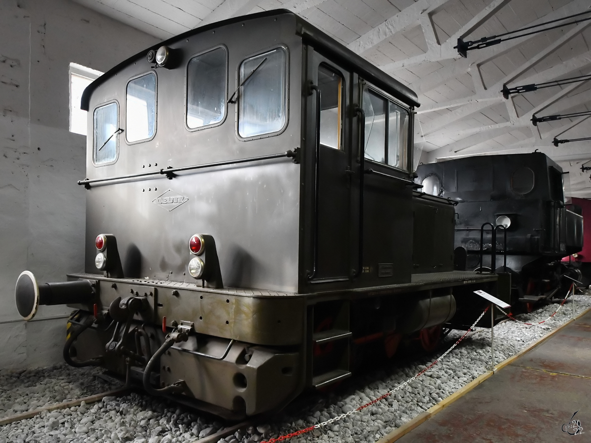 Diese Deutz KS 230 B wurde 1962 gebaut und war bis Anfang der 90er Jahre in einem Bundeswehrdepot im Einsatz. (November 2022)