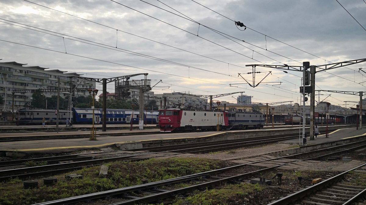 Diese dynamische Szene entfaltete sich am Morgen des 20.07.2018. Die 91-53-0-461058-6, sowie drei E-Loks der Baureihen 40 und 41 sind im Bild zu sehen.