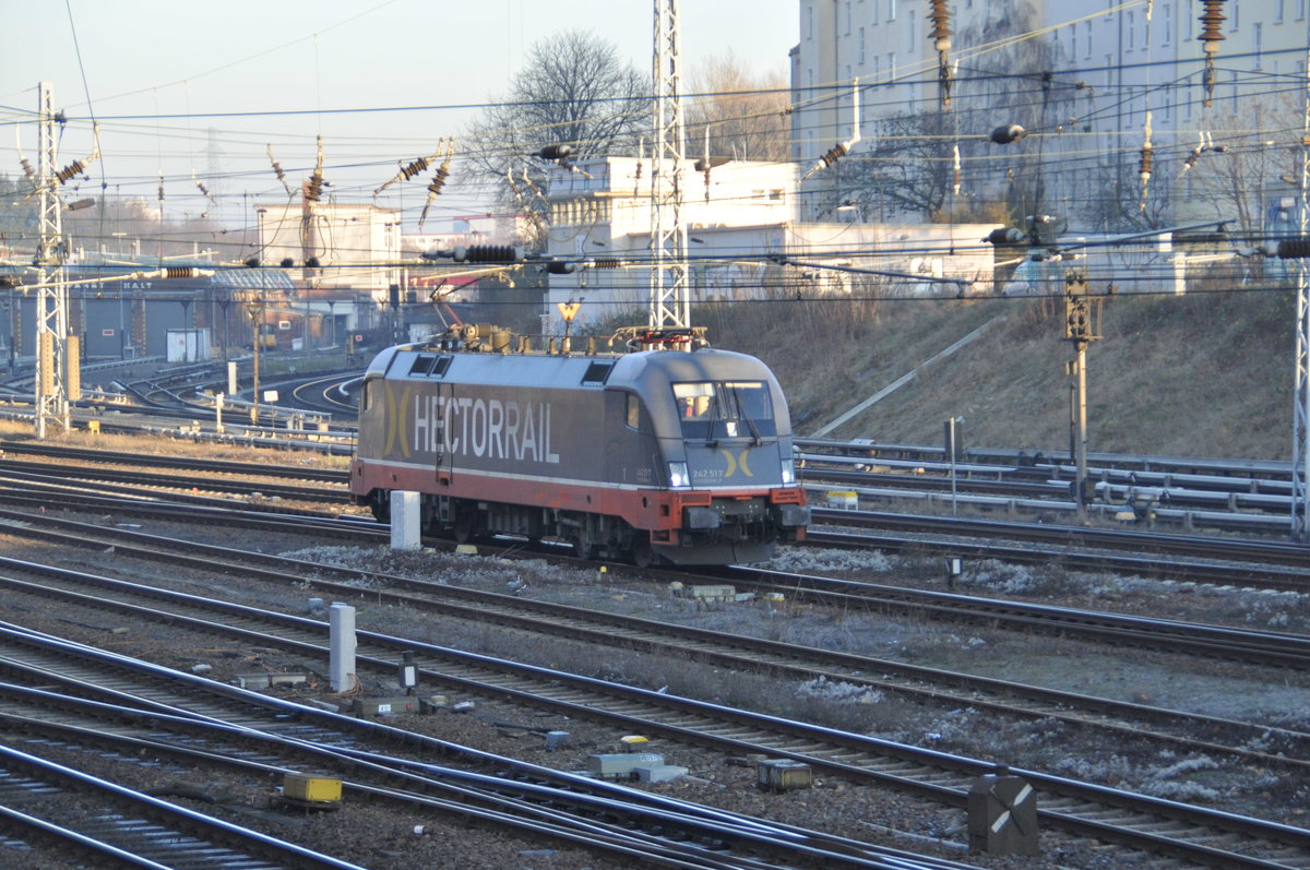 Diese Lok von Hectorrail bespannt am 05.12.2016 in Berlin Lichtenberg Bereich B9 die Probefahrt der Fa.  Locomore  nach Stuttgart
