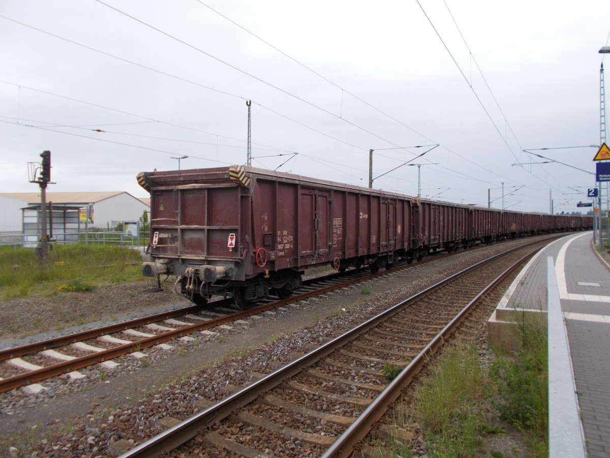 Diese tschechischen Tamnswagen hatte man,am 31.Mai 2015,auf dem Kreuzungs-und Überholgleis in Samtens abgestellt.