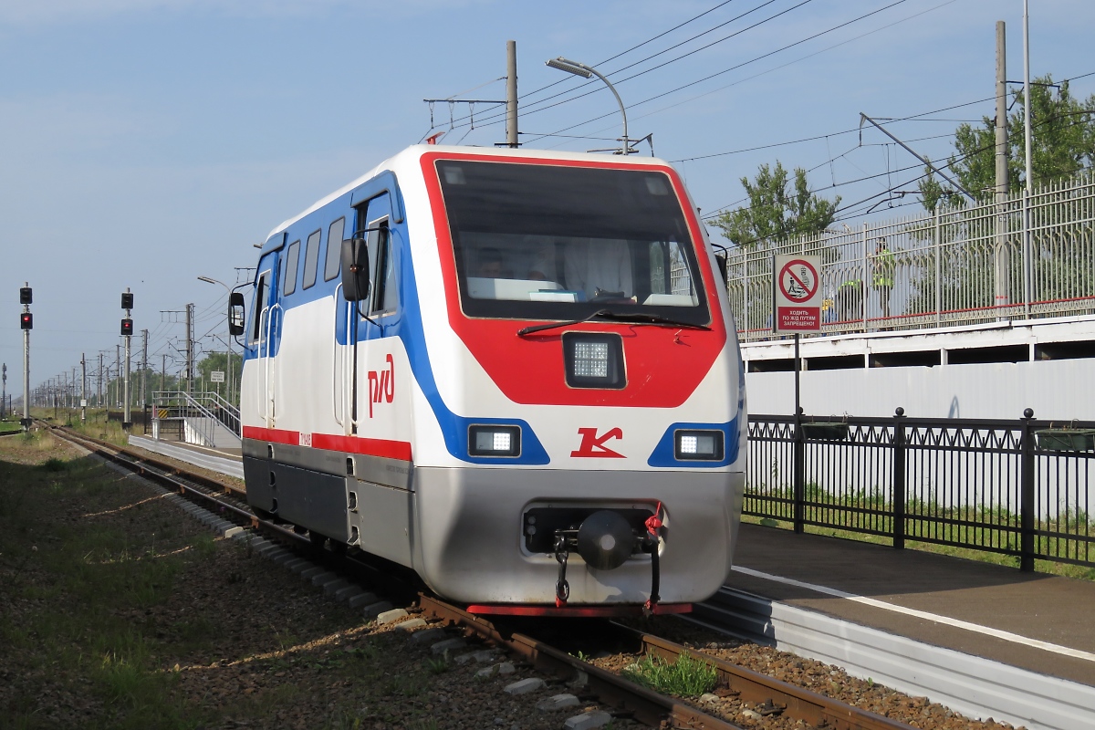 Diesellok ТУ10-025 der Kleinen Oktober Eisenbahn, Малая Октябрьская железная дорога, in Pushkin, bei St. Petersburg, 19.8.17 