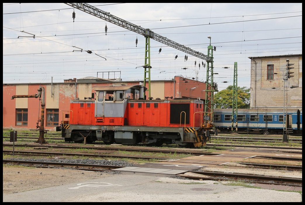 Diesellok 478207 am 15.7.2022 um 14.44 Uhr im Bahnhof Celldömölk.