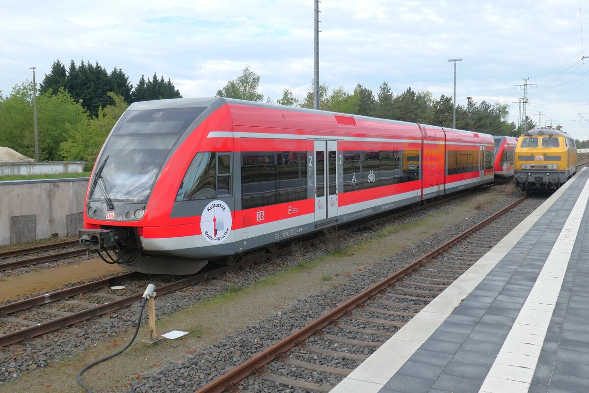 Dieseltriebwagen GTW 2/6 646 005 abgestellt im April 2024 im Bahnhof Cottbus