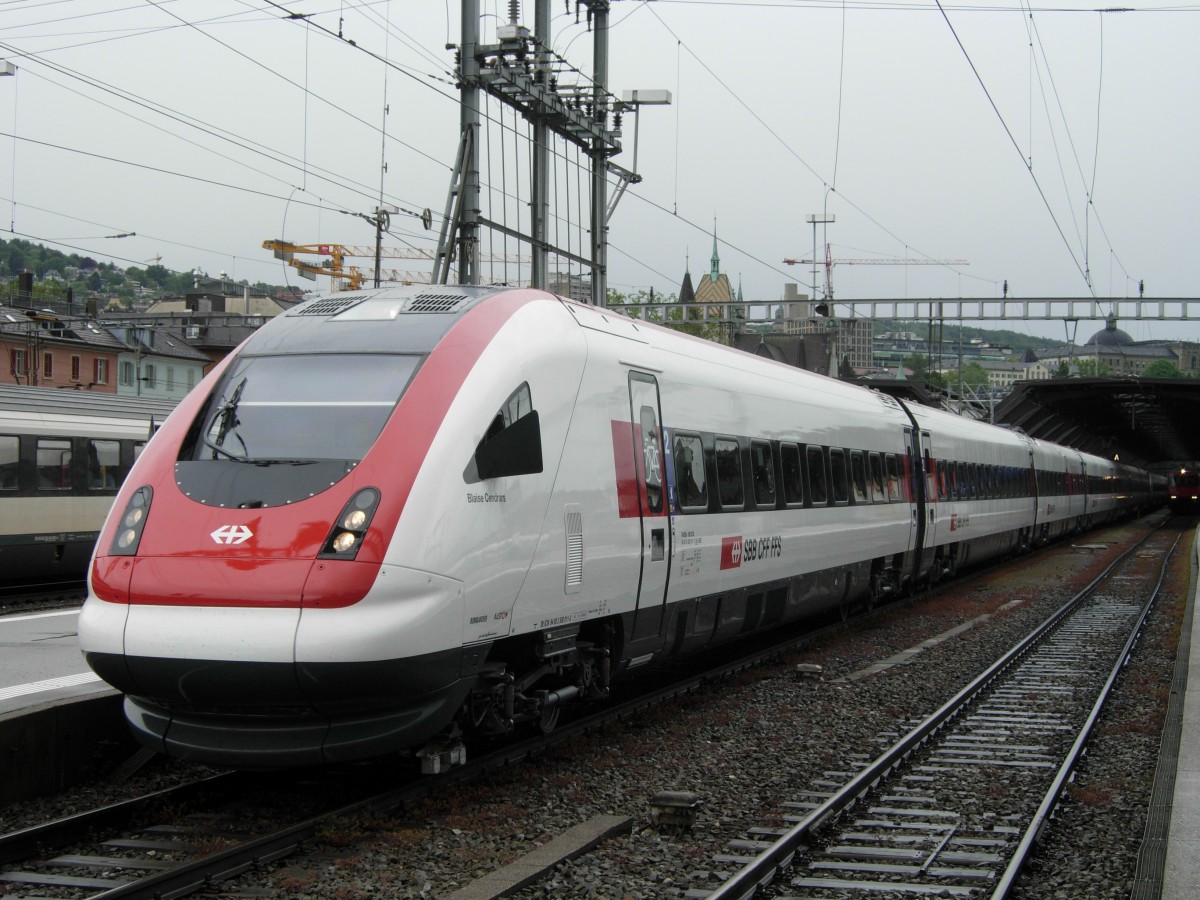 Diesen super sauberen ICN habe ich gestern in Zürich HB fotografiert. 13.05.2014 um 16:00 Uhr. 