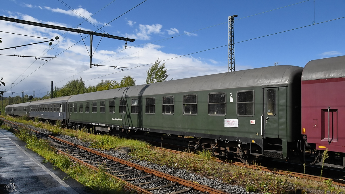 Dieser 1959 bei MAN gebaute Bm238-Personenwagen (51 84 22 40 414-6) war Mitte September 2022 in Hattingen zu sehen.