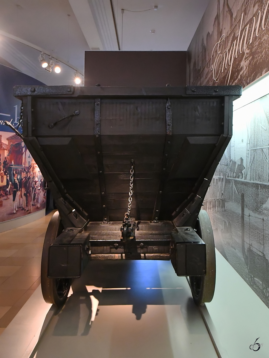 Dieser Kohlenwagen wurde 1829 gebaut und kam im englischen Bergwerk in South Hetton bei Newcastle zum Einsatz. (Verkehrsmuseum Nürnberg, Juni 2019)