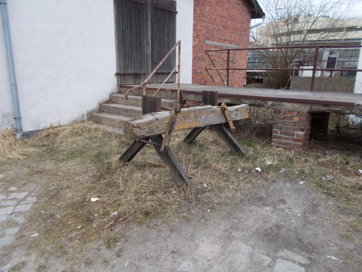 Dieser Prellbock ist in Stralsund zufinden.Aufgenommen am 15.März 2015.