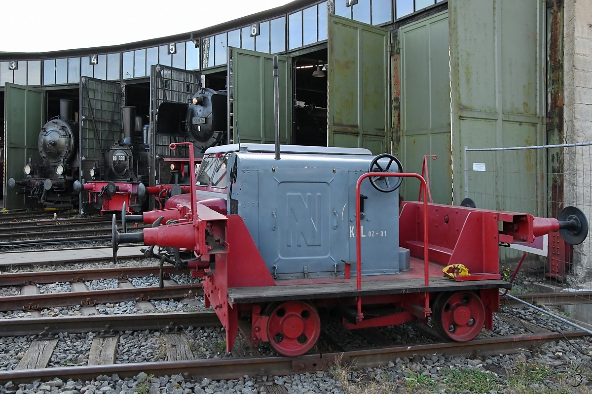 Dieser Rangiertraktor der Bauart B-dm wurde 1936 bei Jung gebaut. (Eisenbahnmuseum Darmstadt-Kranichstein, September 2019)