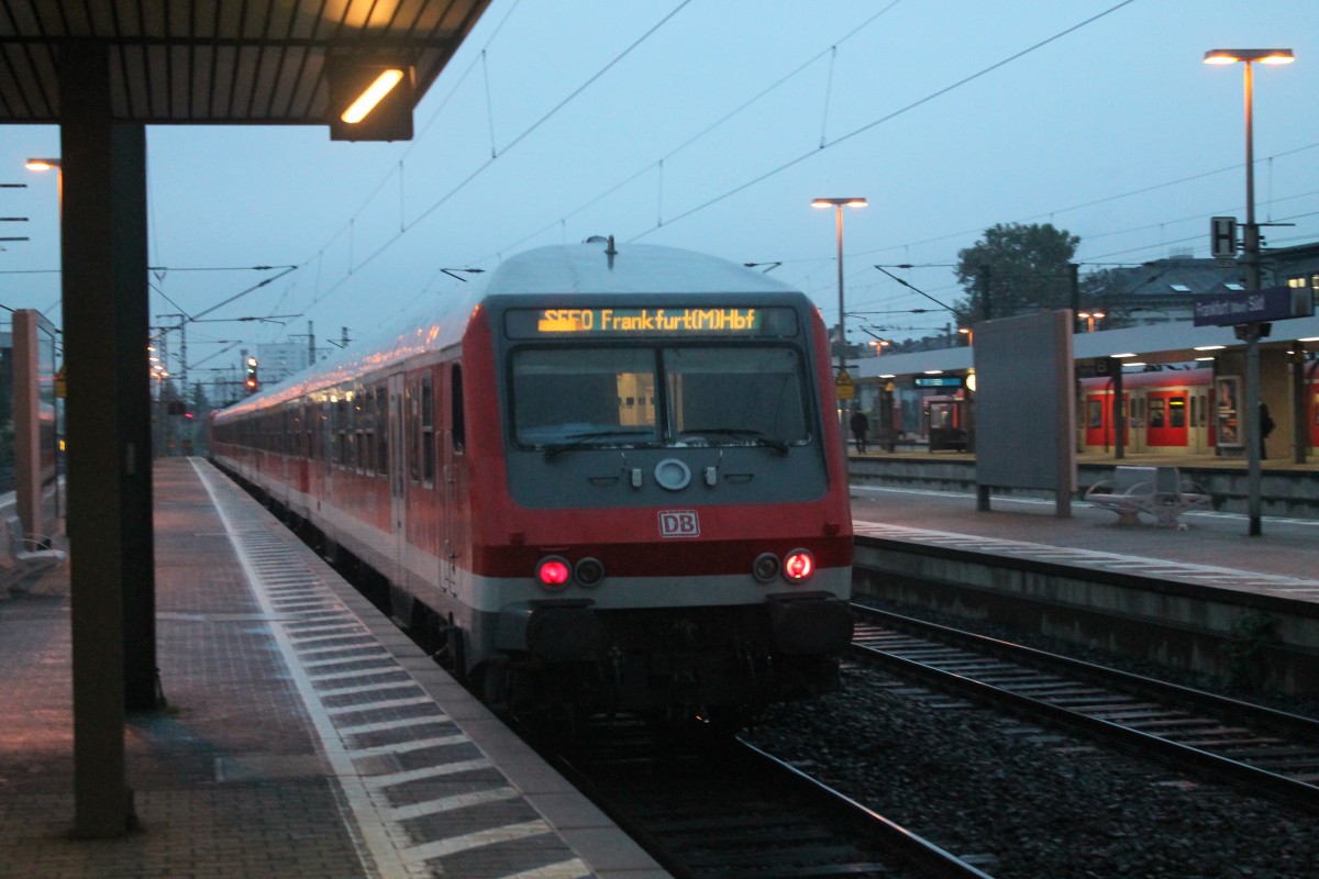 Dieser Wittenberger Steuerwagen fuhr am 14.10.2013 als SE nach Frankfurt Main Hbf aus Frankfurt S�d aus.