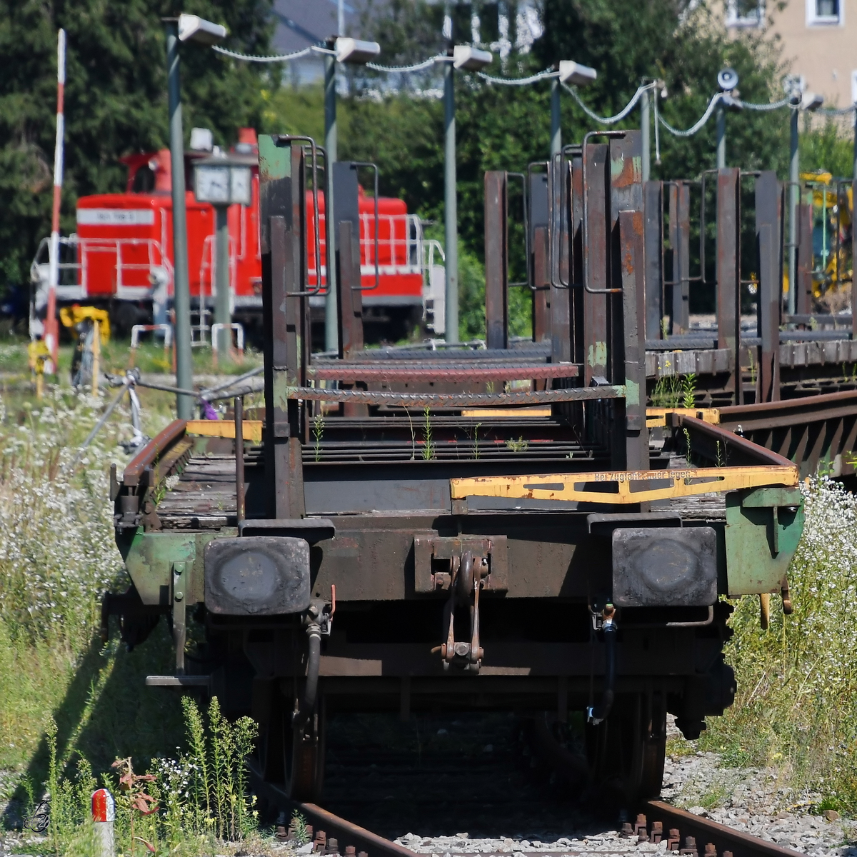Dieses Rungenwagen waren Anfang August 2020 direkt am Parkplatz der Lokwelt Freilassing abgestellt.