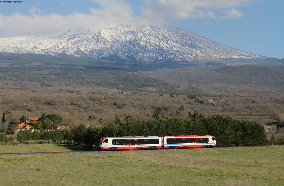 DMU 002 als ** (xx-xx) bei Bronte 24.3.17