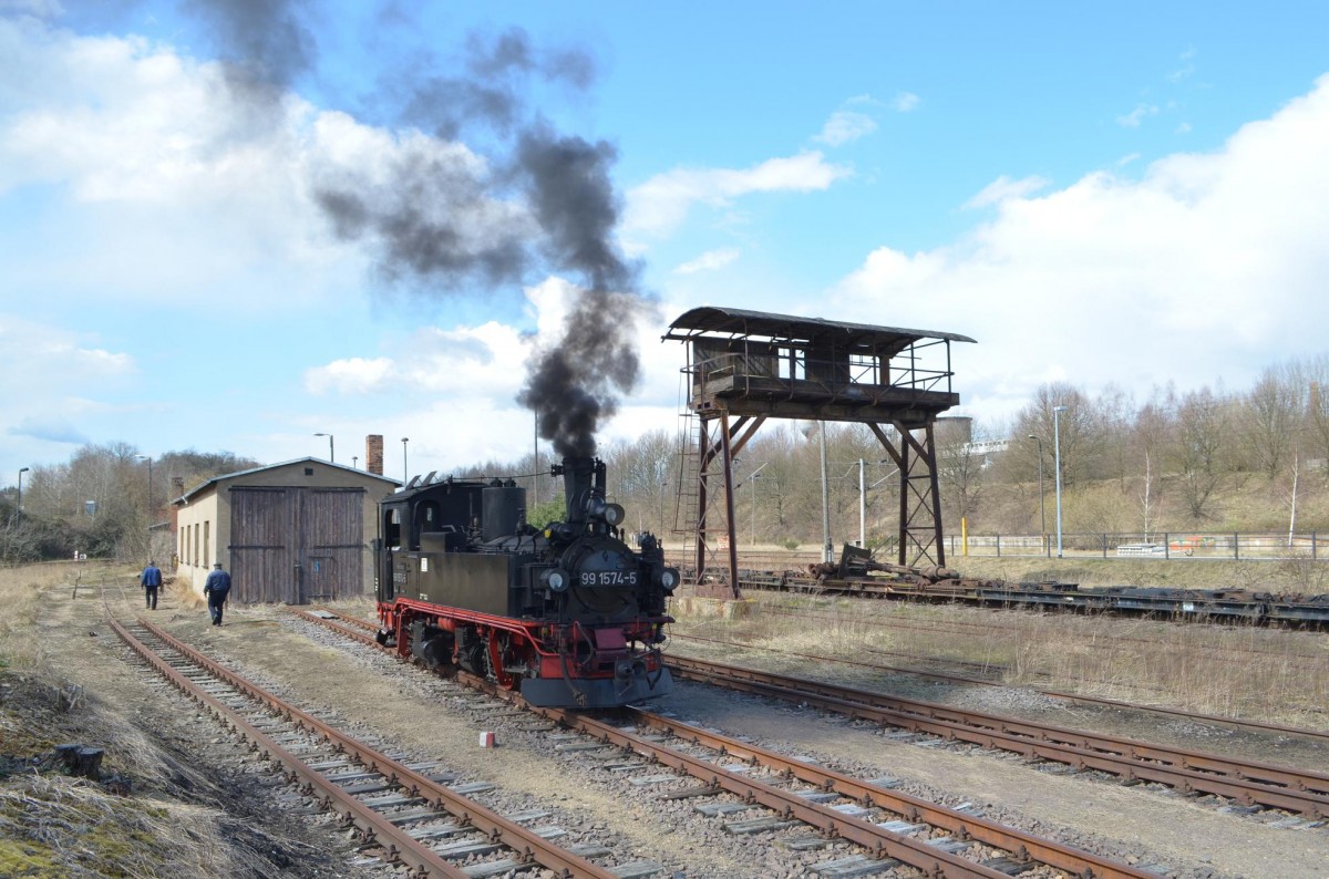 Döllnitzbahn 99 1574-5 in Oschatz 06.04.2015