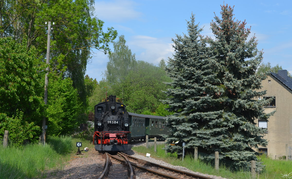 Döllnitzbahn Sächsische IV K 99 584 in Kemmlitz auf der Schmalspurbahn Strecke Oschatz – Mügeln - Kemmlitz oder (Glossen) 10.05.2020