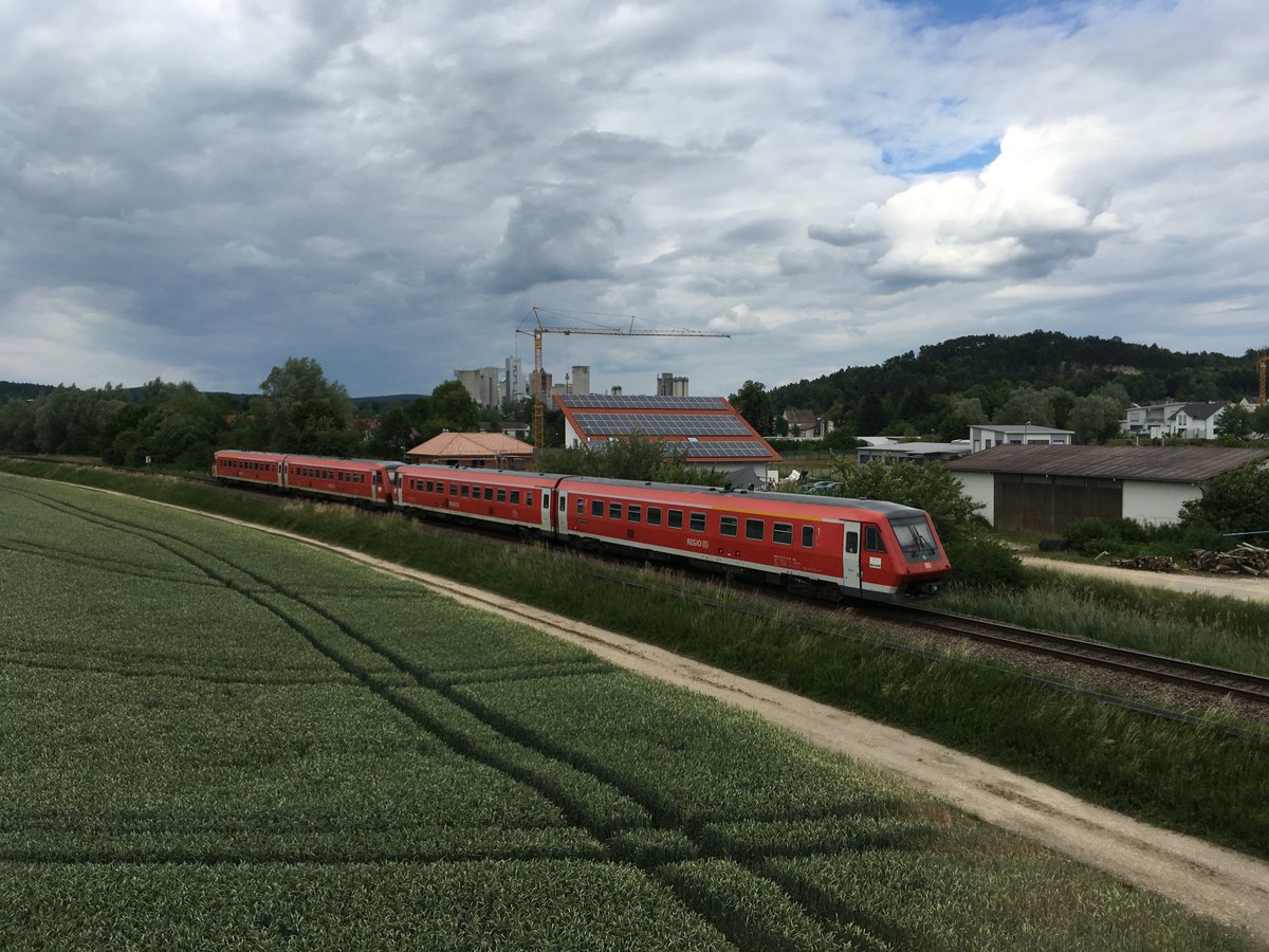 Doppel 611 im Ulmer 218er Umlauf als Ire 3213 nach Ulm Hbf am 25.06.17 bei Allmendingen.