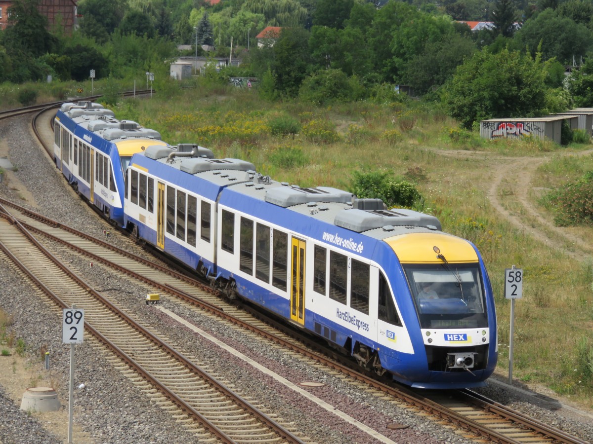 Doppeltraktion Lint 41 des Harz Elbe Express am 22.07.2014 bei der Einfahrt aus Magdeburg in Halberstadt
