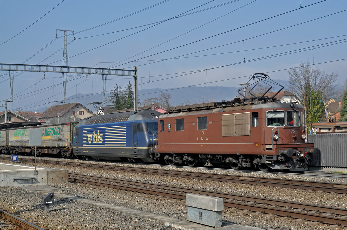 Doppeltraktion mit den BLS Lok's 175 und 465 009-9 durchfahren den Bahnhof Sissach. Die Aufnahme stammt vom 11.03.2016.