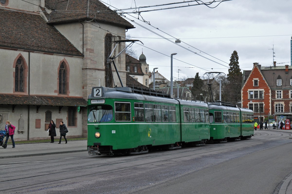 Doppeltraktion mit dem Be 4/6 650 und 646 auf der Linie 2, während den Umleitungen wegen der Basler Fasnacht, kurz nach der Haltestelle Wettsteinplatz. Die Aufnahme stammt vom 24.02.2015.