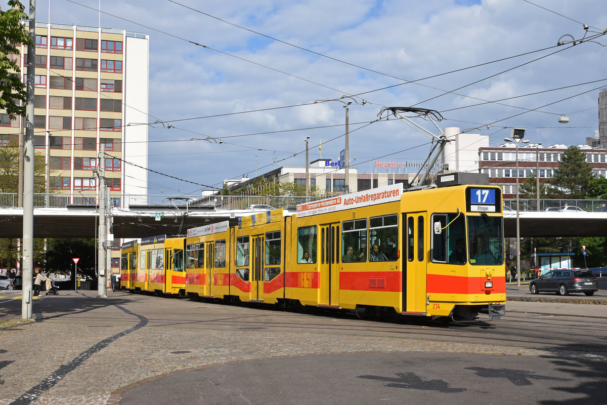 Doppeltraktion, mit dem Be 4/8 234 und dem Be 4/6 266, auf der Linie 17, fährt Richtung ZOO Basel. Die Aufnahme stammt vom 06.05.2019.