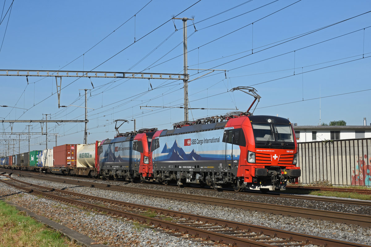 Doppeltraktion, mit den Loks 193 472-8 und 193 461-1, durchfährt den Bahnhof Rheinfelden. Die Aufnahme stammt vom 11.09.2018.