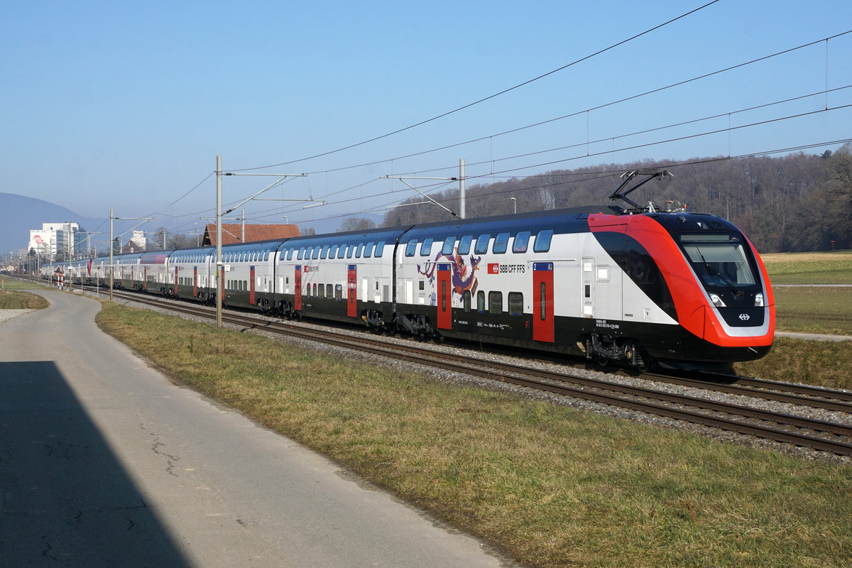 Doppeltraktion RABDe 502 TWINDEXX als Testzug auf der Fahrt nach Bern bei Bettenhausen am 22. Januar 2020.
Foto: Walter Ruetsch