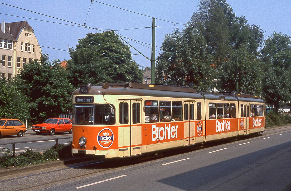Dortmund Tw 5 in der umleitungsbedingt befahrenen Jgerstrae, 18.06.1988.