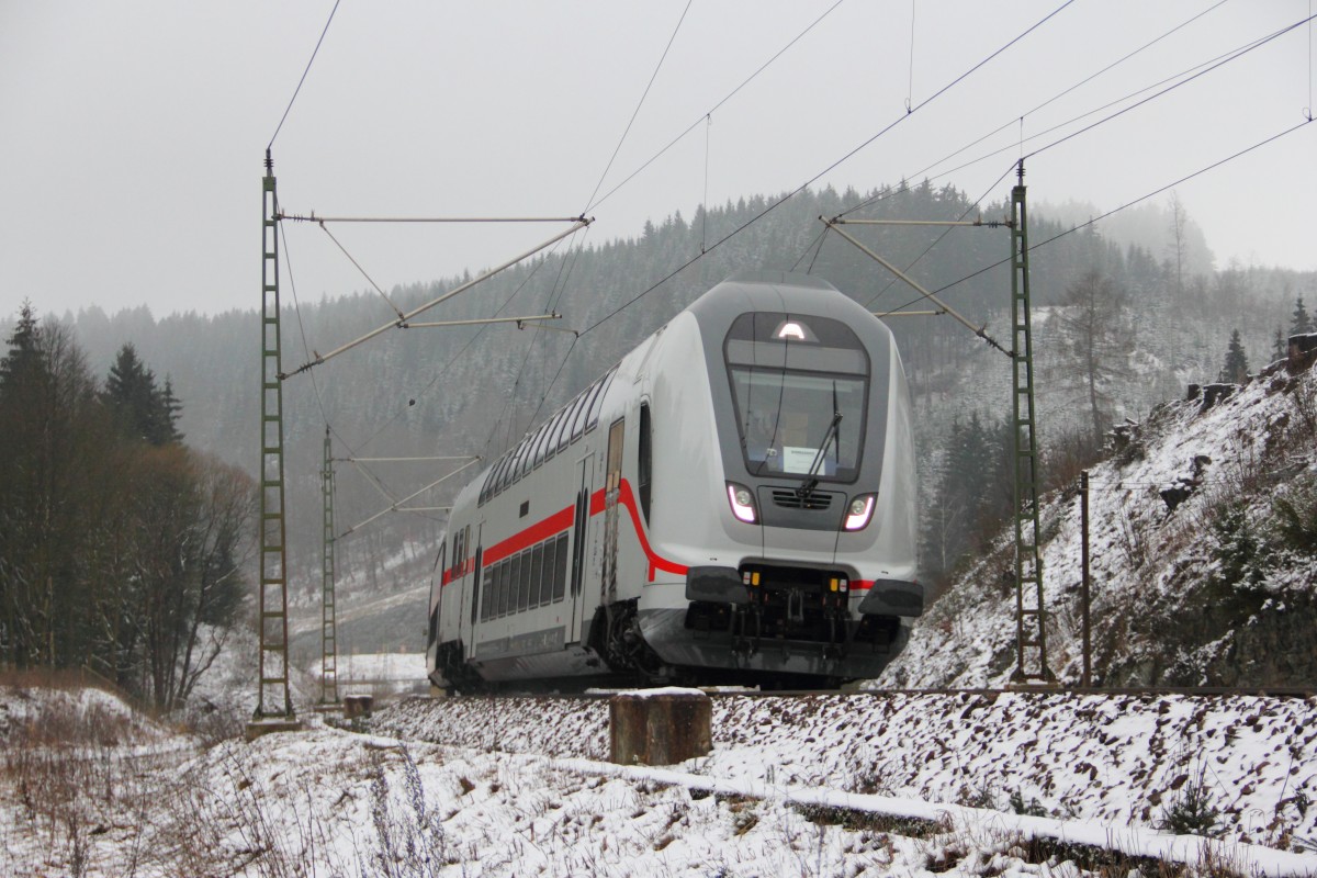 Dosto IC Steuerwagen bei Steinbach auf der Frankenwaldrampe am 23.01.2015.
