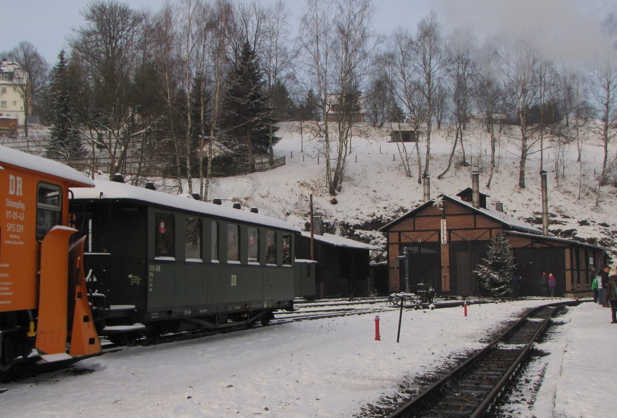DR 970-408 KB4p am 28.12.2014 in Jöhstadt.