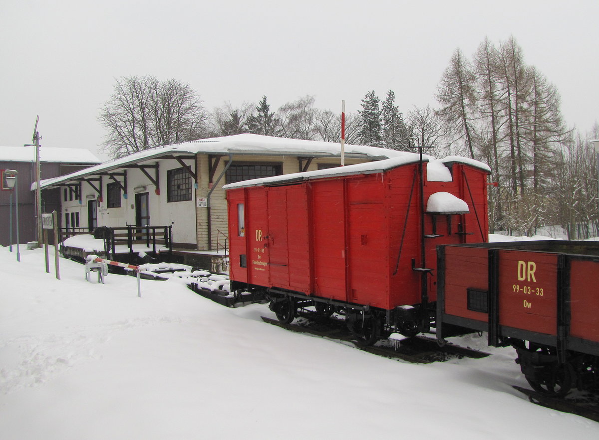 DR 99-01-80 Gw Feuerlöschwagen, am 29.03.2013 im Bahnhof Benneckenstein.