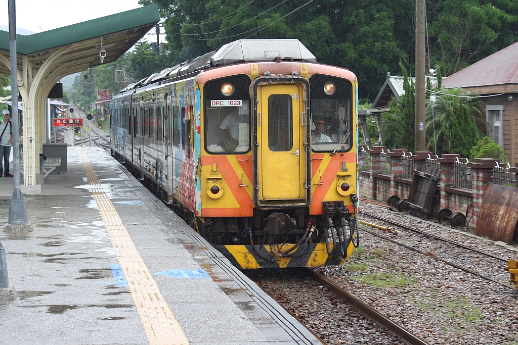 DRC1023 am 03.Juni 2014 in der Jiji Station.