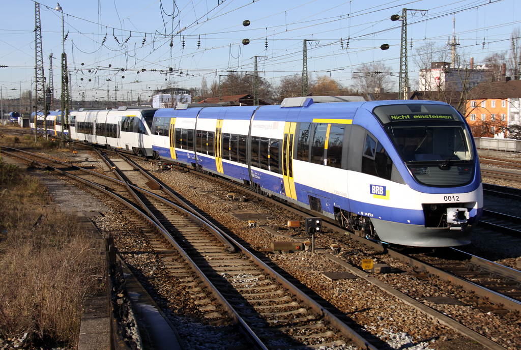 Drei BRB Talente fahren Als Meridian Ersatzverkehr von Kufstein nach Rosenheim am 16.12.2013