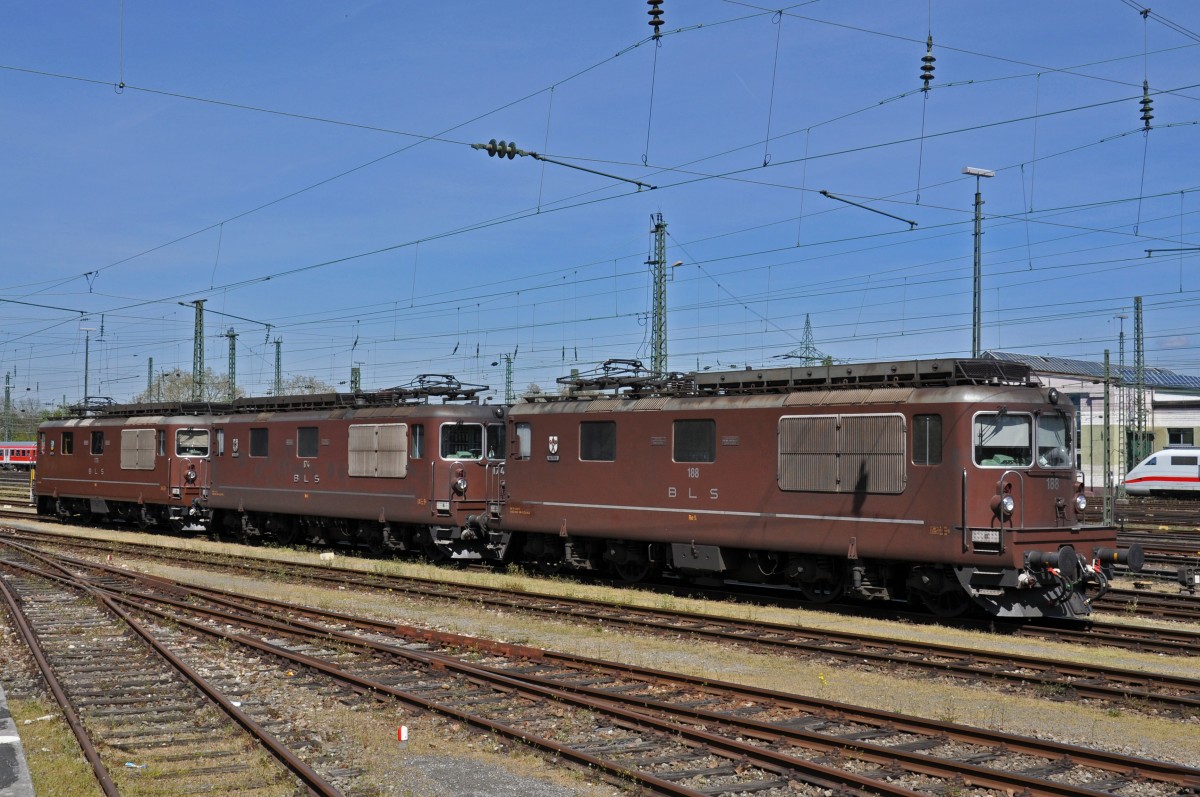 Drei Re 425 188, 174 und 175 der BLS abgestellt am Badischen Bahnhof. Die Aufnahme stammt vom 10.04.2014.