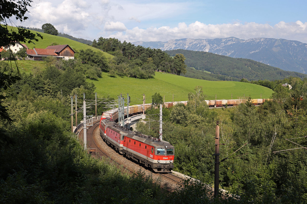 Dreifachbespannung am Hackschnitzel-GAG-53515 durch 1144.124+016+1142 am Abfaltersbachgraben-Viadukt kurz vor Eichberg. 26.7.18