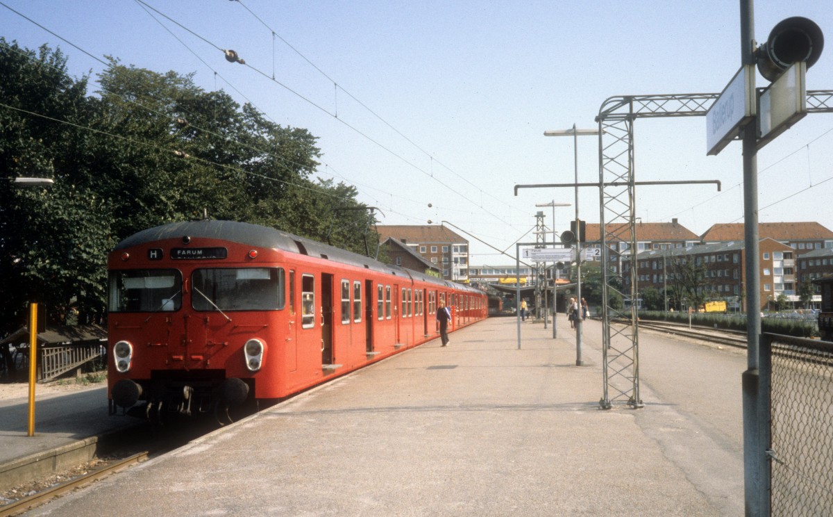 DSB S-Bahn Kopenhagen am 24. August 1979: Linie H Bahnhof Ballerup. - Zu der Zeit fuhr die S-Bahnlinie H zwischen Ballerup und Farum.
